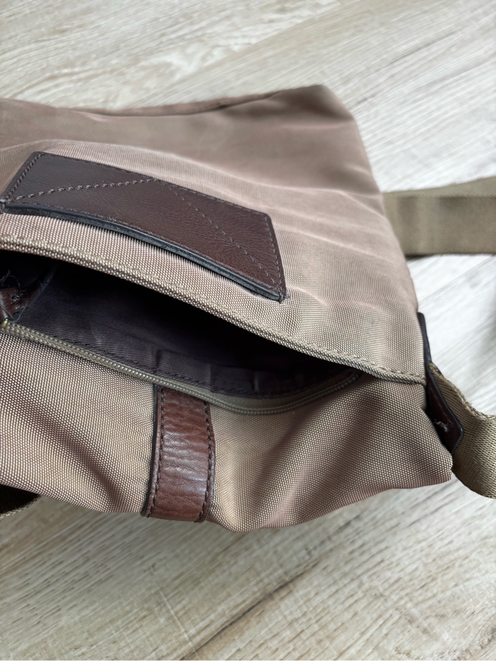Fossil Tan Canvas Messenger Bag with Brown Leather Strap - Picture 8 of 14